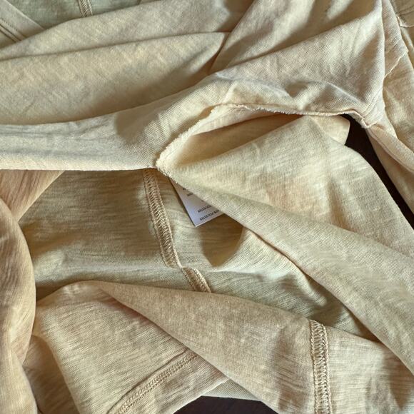 We The Free On My Mind V-neck Shirt In Light Earth Size XS - Picture 4 of 9